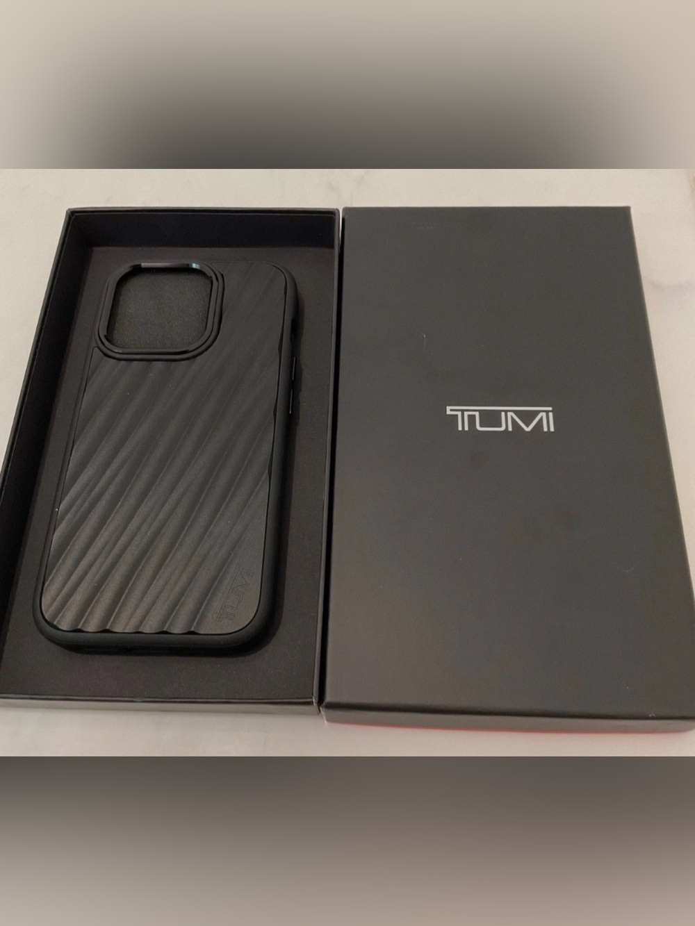 NIB Tumi 19 Degree ALUMINUM Apple iPhone 15 Pro Phone Case - MATTE BLACK